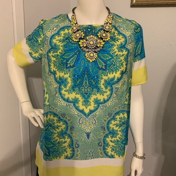 Beautiful blouse in vibrant colors - Picture 2 of 4